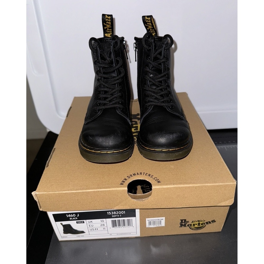Dr. Martens AirWair 1460 J Black Matte Leather Lace Up/Side Zip Ankle Boots 11c